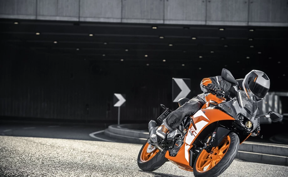 KTM RC 125 Bild 6: KTM RC 125