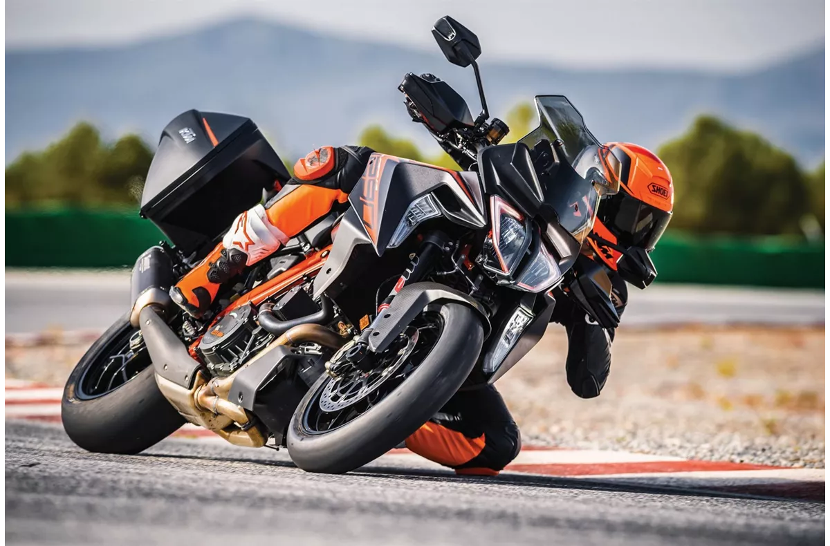 KTM 1290 Super Duke GT KTM 1290 Super Duke GT