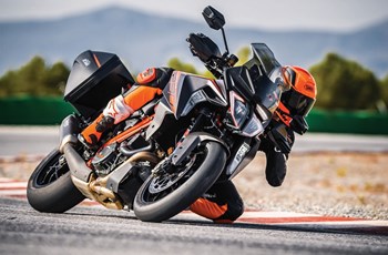 KTM 1290 Super Duke GT 2021 - Bild 3 KTM 1290 Super Duke GT 2021 - Bild 3