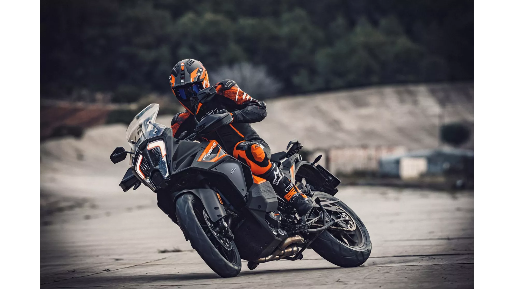 KTM 1290 Super Adventure S - Image 2 KTM 1290 Super Adventure S - Image 2