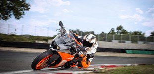 KTM Freeride 250 R 2016 vs KTM RC 250 2021