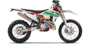 KTM 300 EXC TPI Sixdays 2021 vs KTM 300 EXC TPI Erzberg Edition 2022