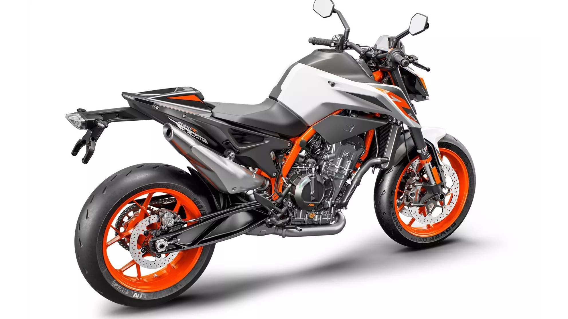 KTM 890 Duke R - Image 1 KTM 890 Duke R - Image 1