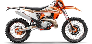 KTM 300 EXC TPI Erzberg Edition 2021 vs Beta RR 300 2T 2021 KTM 300 EXC TPI Erzberg Edition 2021 vs Beta RR 300 2T 2021