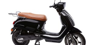 KSR Moto Vionis ELEKTRO 2021 vs Yamaha Cygnus X 2010