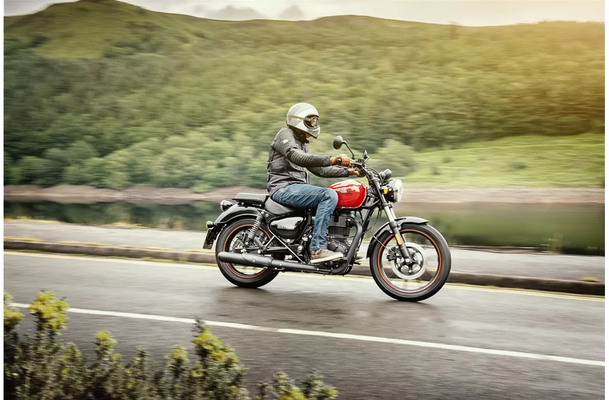 Royal Enfield Meteor 350 Fireball Royal Enfield Meteor 350 Fireball