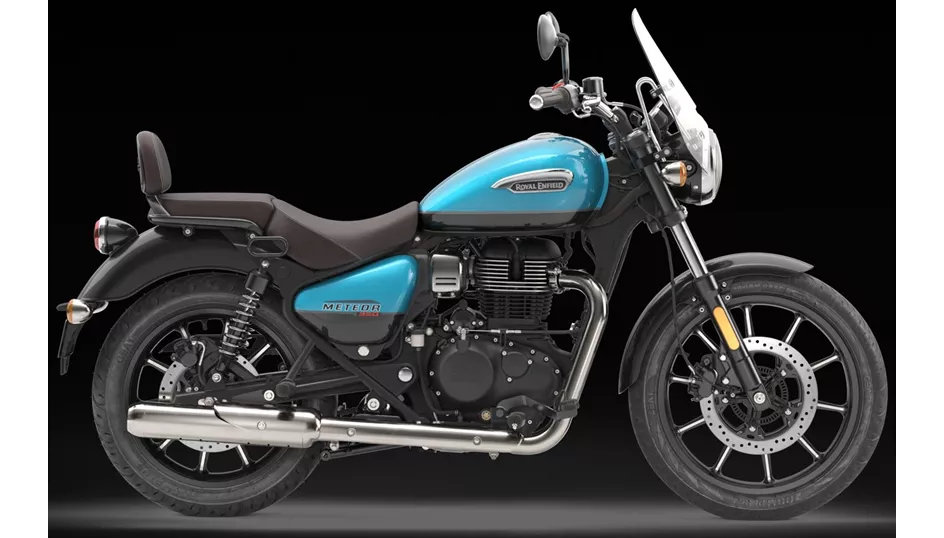 Kawasaki W230 2026 vs Royal Enfield Meteor 350 Supernova 2021