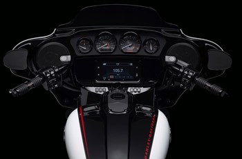 Harley-Davidson CVO Street Glide FLHXSE 2021 - Bild 7 Harley-Davidson CVO Street Glide FLHXSE 2021 - Bild 7