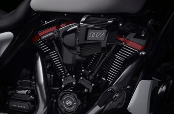 Harley-Davidson CVO Street Glide FLHXSE 2021 - Bild 10 Harley-Davidson CVO Street Glide FLHXSE 2021 - Bild 10