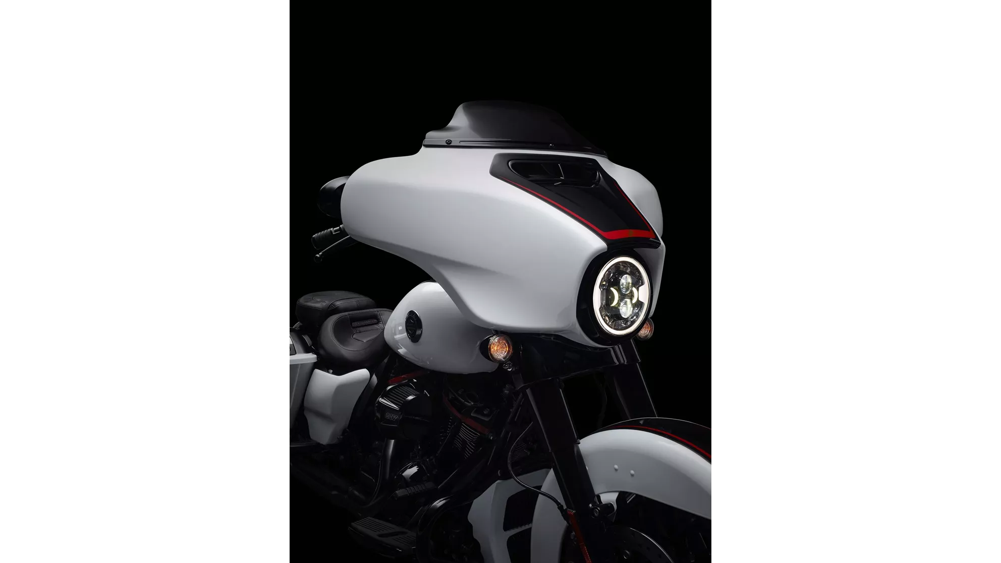 Harley-Davidson CVO Street Glide FLHXSE - Image 14 Harley-Davidson CVO Street Glide FLHXSE - Image 14