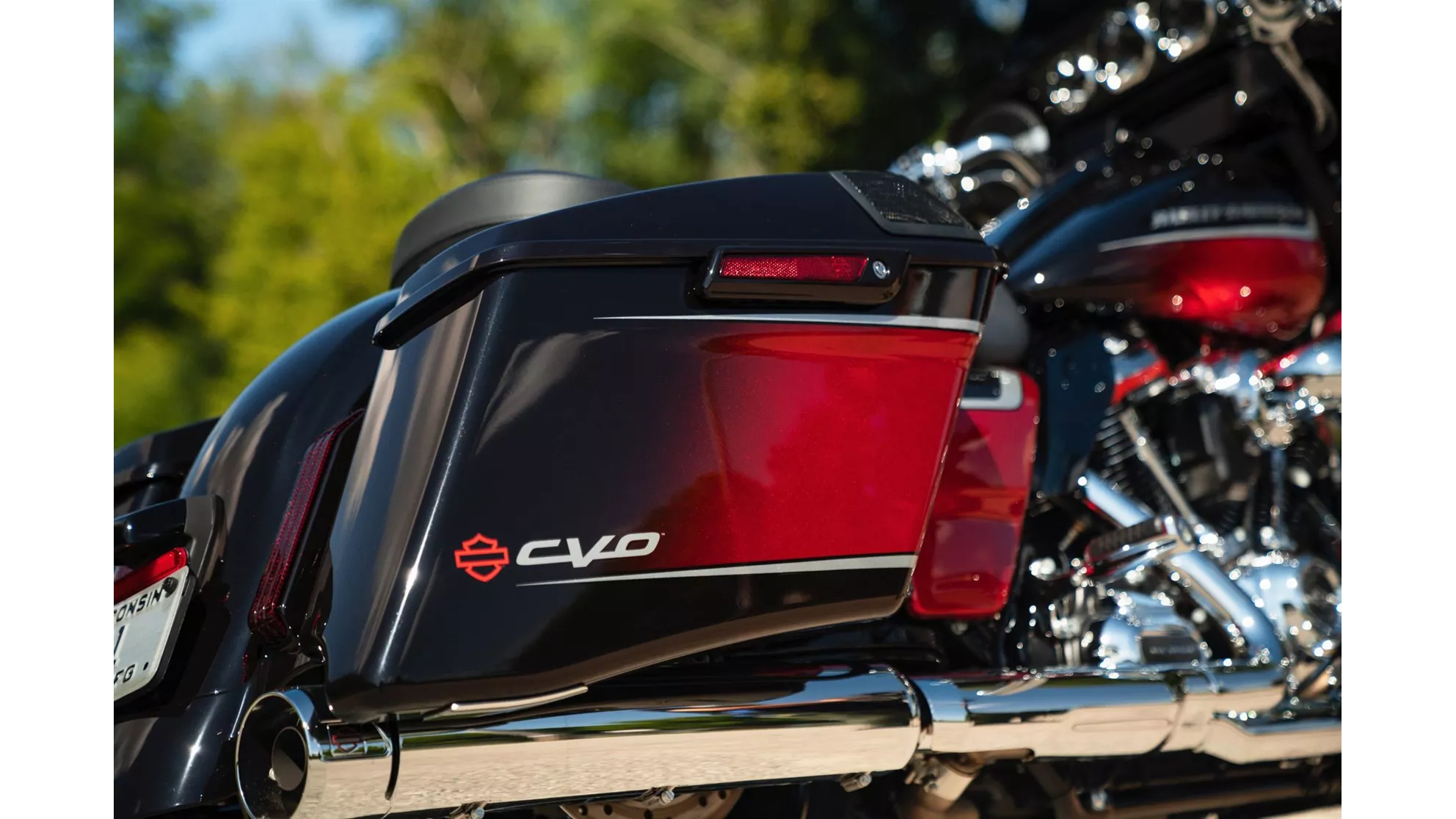 Harley-Davidson CVO Street Glide FLHXSE - Image 17 Harley-Davidson CVO Street Glide FLHXSE - Image 17