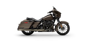 Harley-Davidson Low Rider S FXLRS 2023 vs Harley-Davidson CVO Street Glide FLHXSE 2021