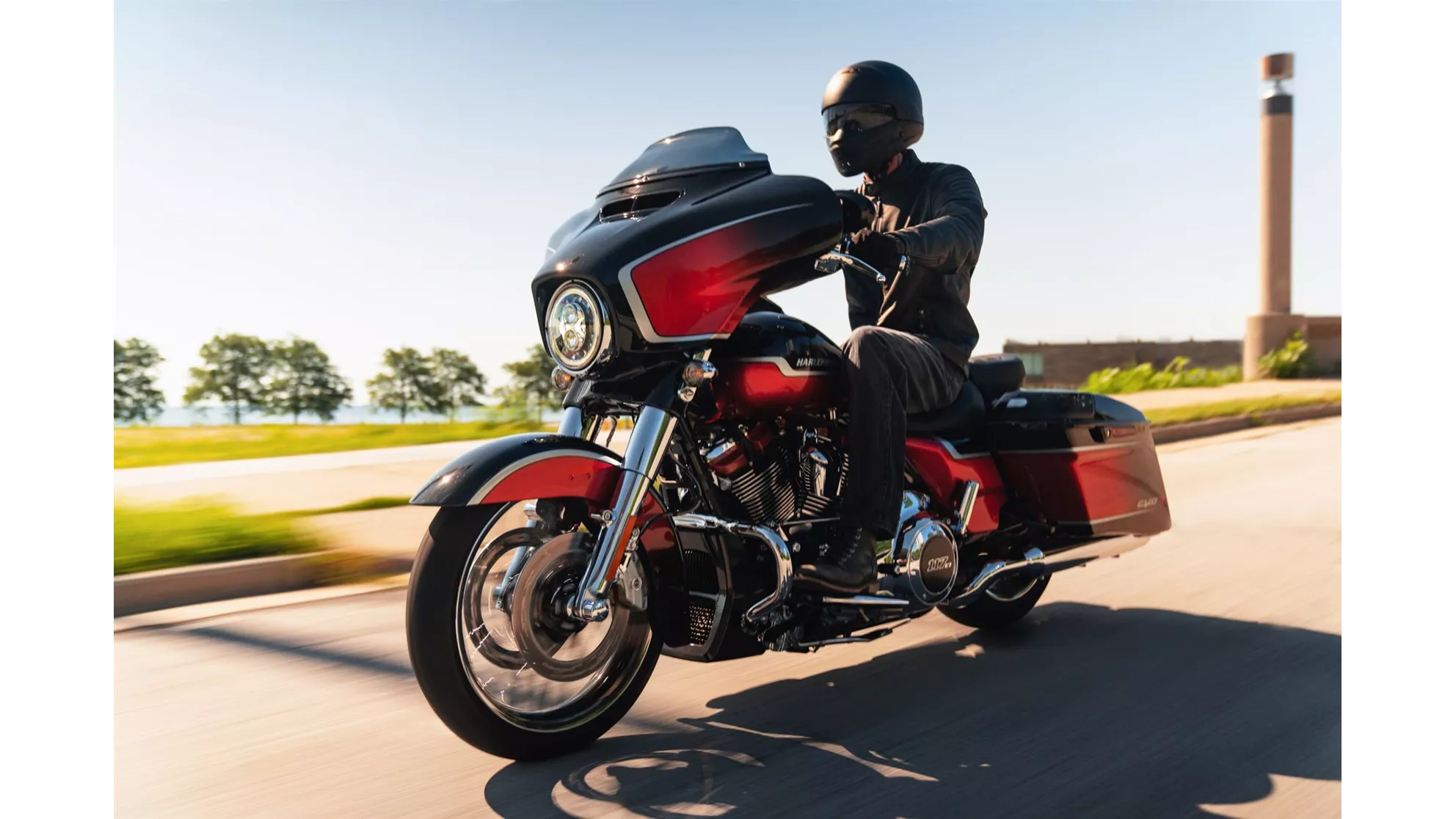 Harley-Davidson CVO Street Glide FLHXSE - Image 1 Harley-Davidson CVO Street Glide FLHXSE - Image 1