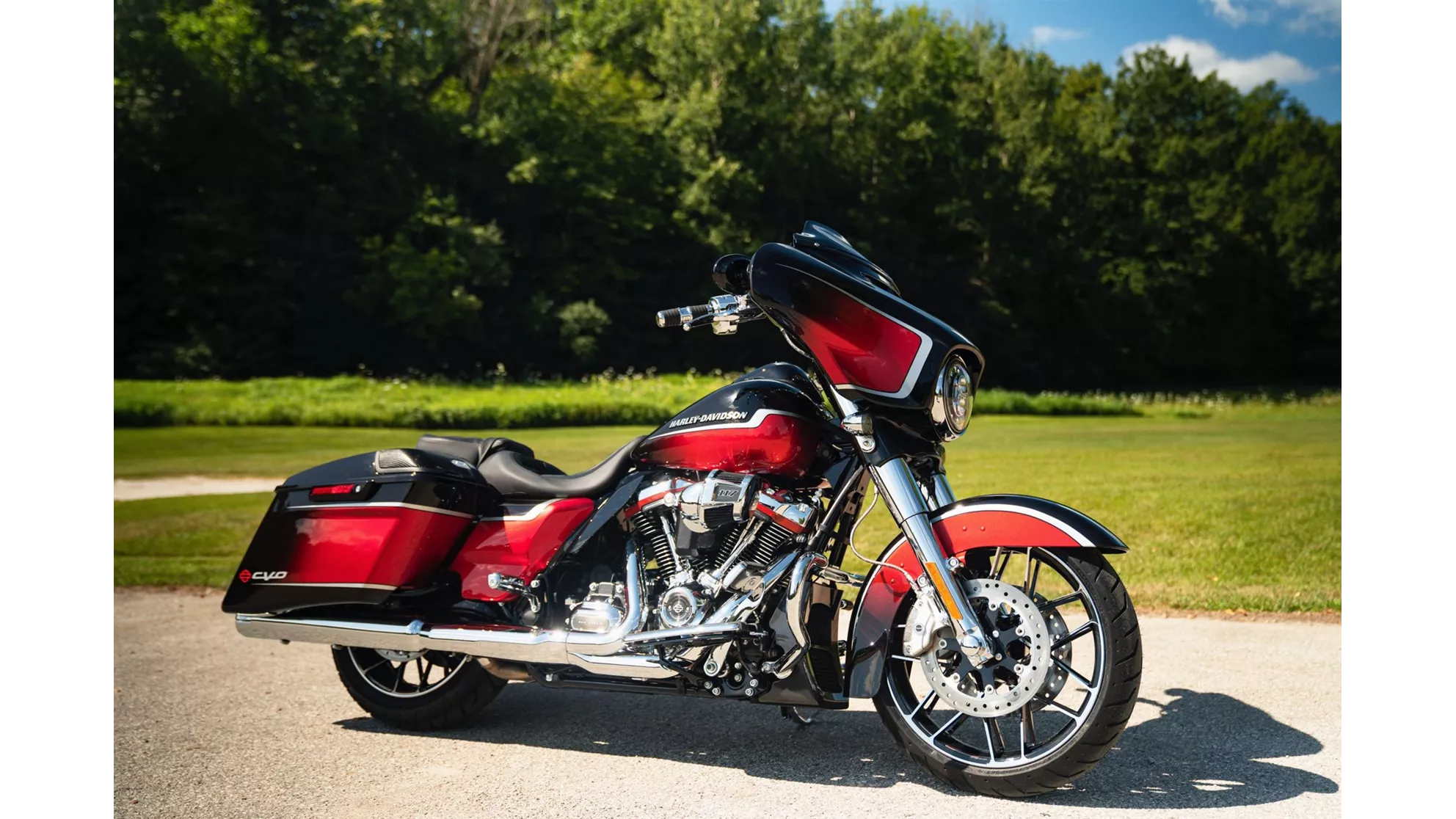 Harley-Davidson CVO Street Glide FLHXSE - Image 22 Harley-Davidson CVO Street Glide FLHXSE - Image 22