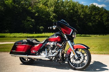 Harley-Davidson CVO Street Glide FLHXSE 2021 - Bild 24 Harley-Davidson CVO Street Glide FLHXSE 2021 - Bild 24