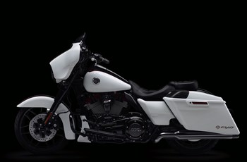 Harley-Davidson CVO Street Glide FLHXSE 2021 - Bild 4 Harley-Davidson CVO Street Glide FLHXSE 2021 - Bild 4