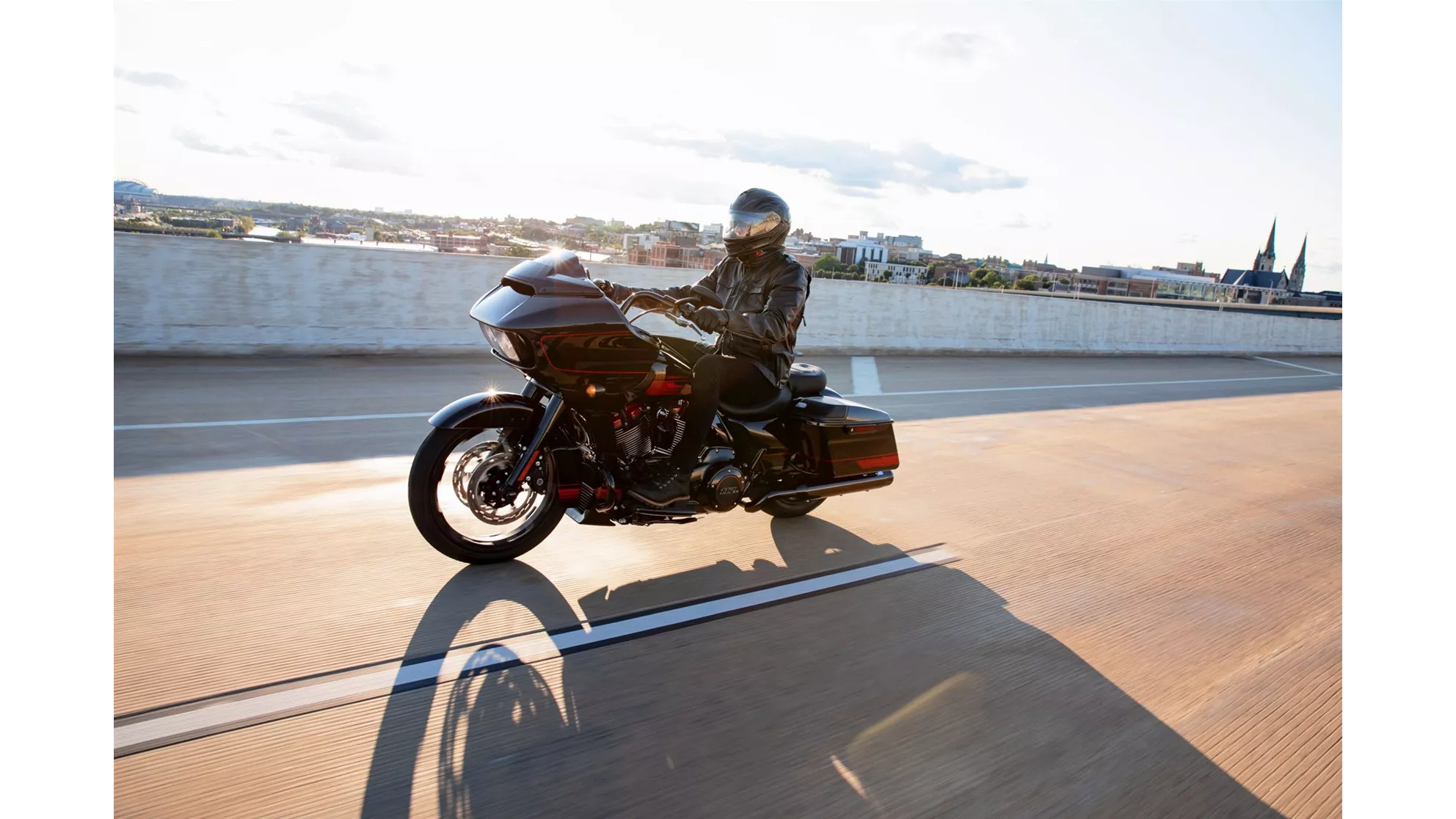 Harley-Davidson CVO Road Glide FLTRXSE - Image 6 Harley-Davidson CVO Road Glide FLTRXSE - Image 6