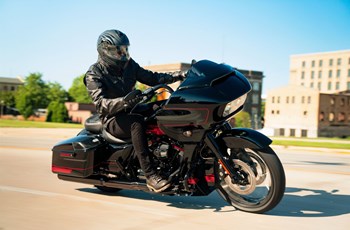 Harley-Davidson CVO Road Glide FLTRXSE 2021 - Bild 3 Harley-Davidson CVO Road Glide FLTRXSE 2021 - Bild 3