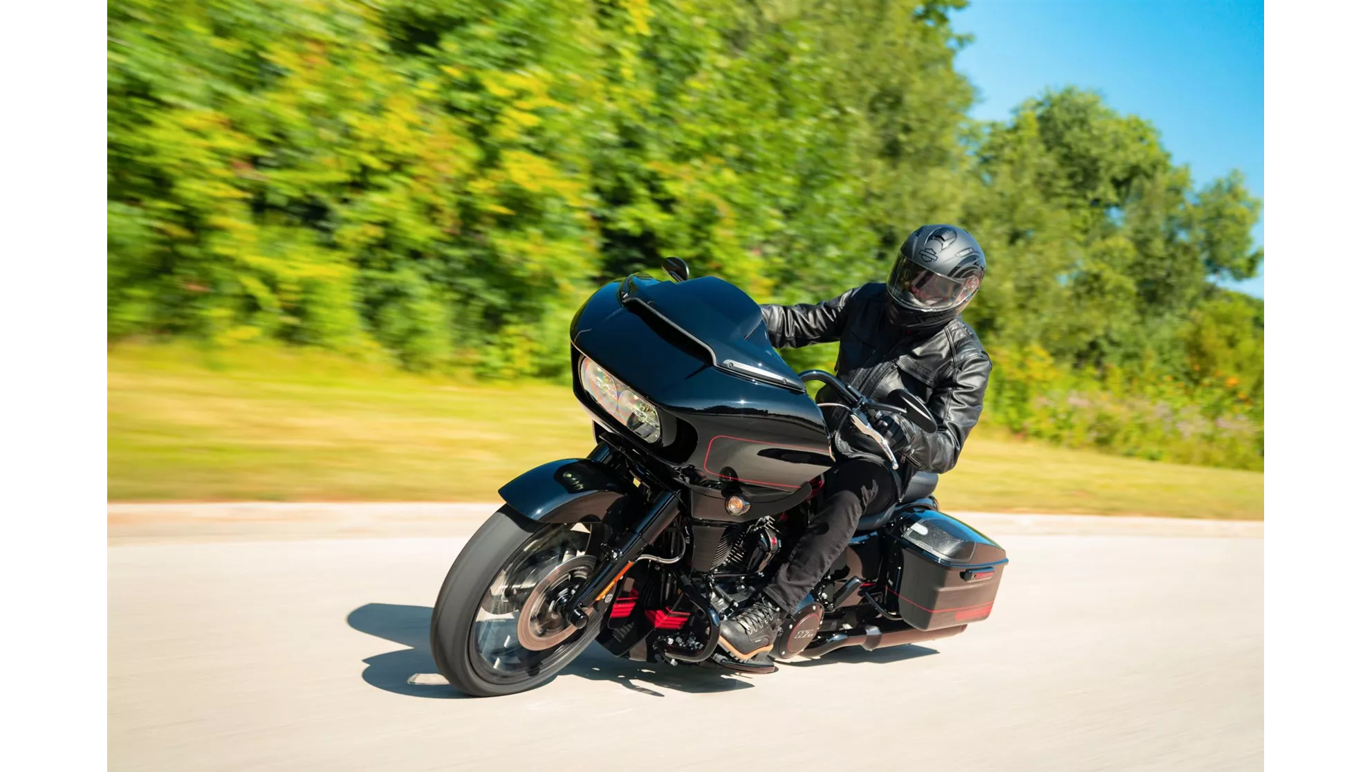 Harley-Davidson CVO Road Glide FLTRXSE - Image 20 Harley-Davidson CVO Road Glide FLTRXSE - Image 20