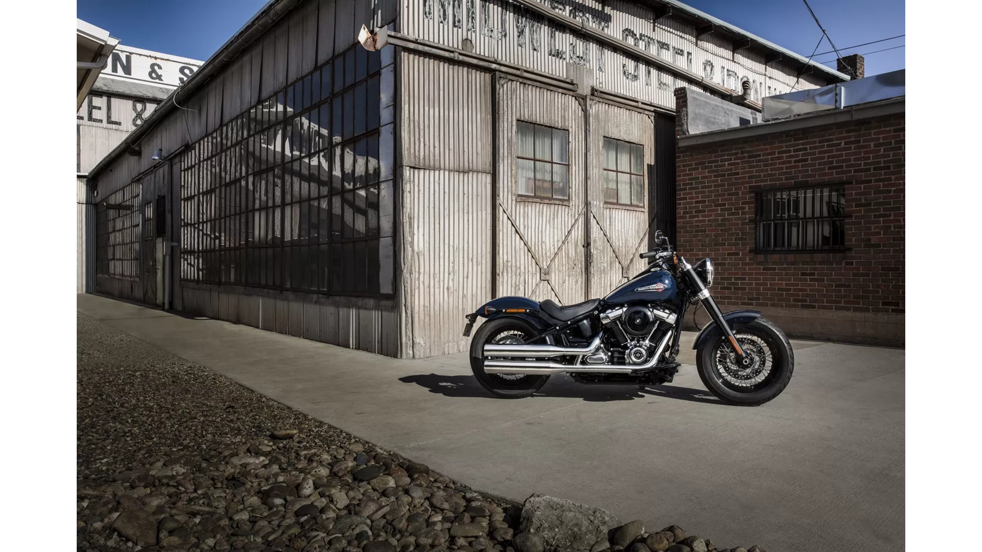 Harley-Davidson Softail Slim FLSL - Resim 2