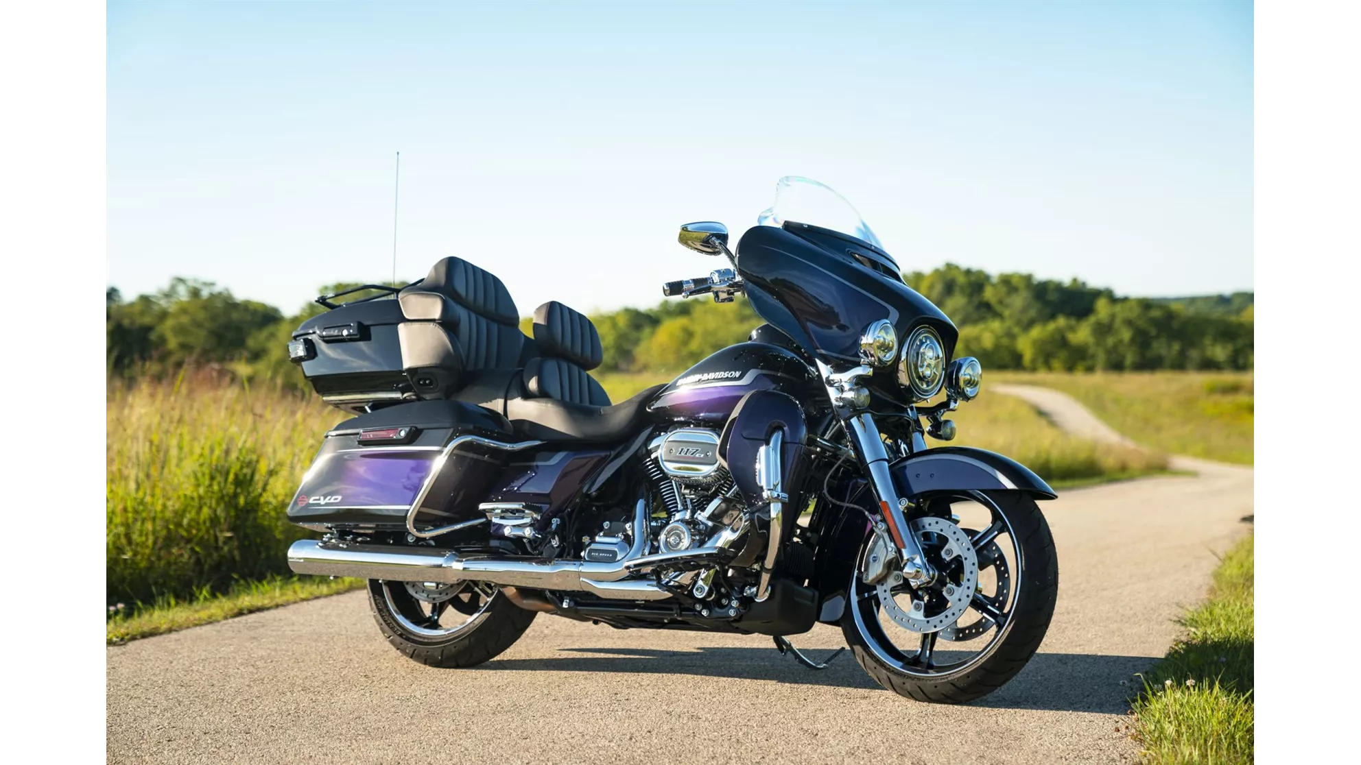 Harley-Davidson CVO Limited FLHTKSE - Image 3 Harley-Davidson CVO Limited FLHTKSE - Image 3