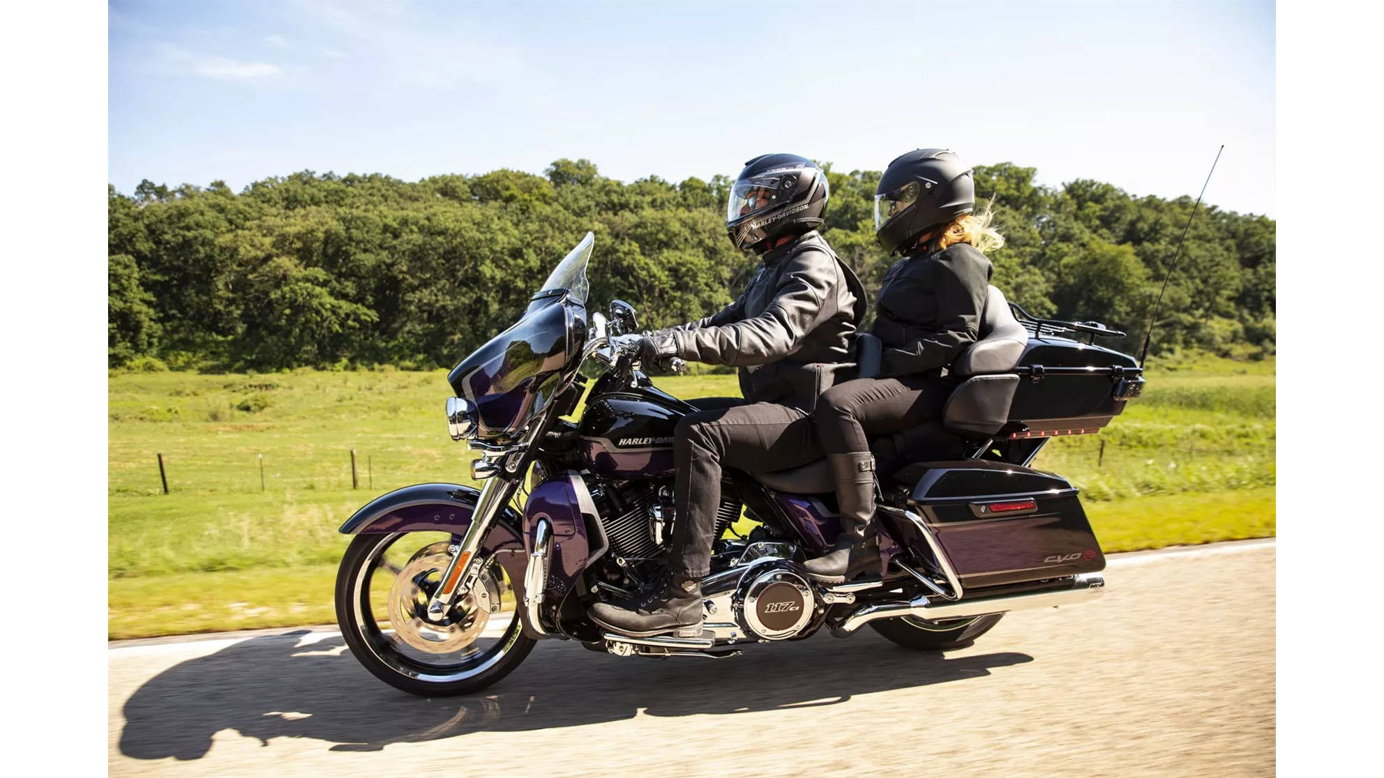 Harley-Davidson CVO Limited FLHTKSE - Image 1 Harley-Davidson CVO Limited FLHTKSE - Image 1