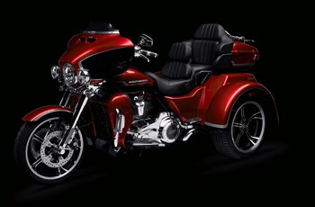 Harley-Davidson CVO Tri Glide FLHTCUTGSE 2021 - Bild 4