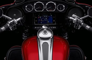 Harley-Davidson CVO Tri Glide FLHTCUTGSE 2021 - Bild 6