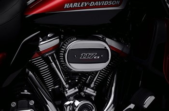 Harley-Davidson CVO Tri Glide FLHTCUTGSE 2021 - Bild 7