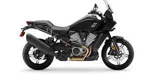 Harley-Davidson Pan America 1250 2021 vs Harley-Davidson Pan America 1250 Special 2023