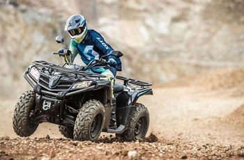 CFMOTO CForce 450 EFI 4x4 S One 2021 - Bild 3 CFMOTO CForce 450 EFI 4x4 S One 2021 - Bild 3