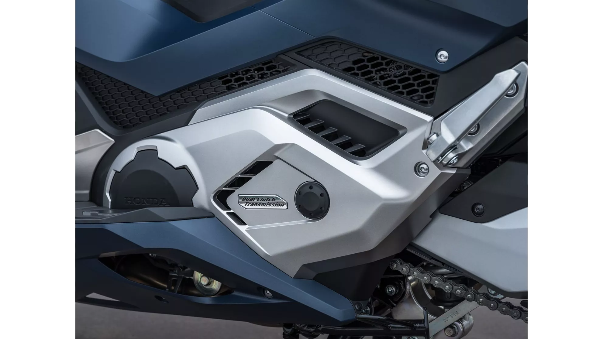 Honda Forza 750 - Image 3 Honda Forza 750 - Image 3