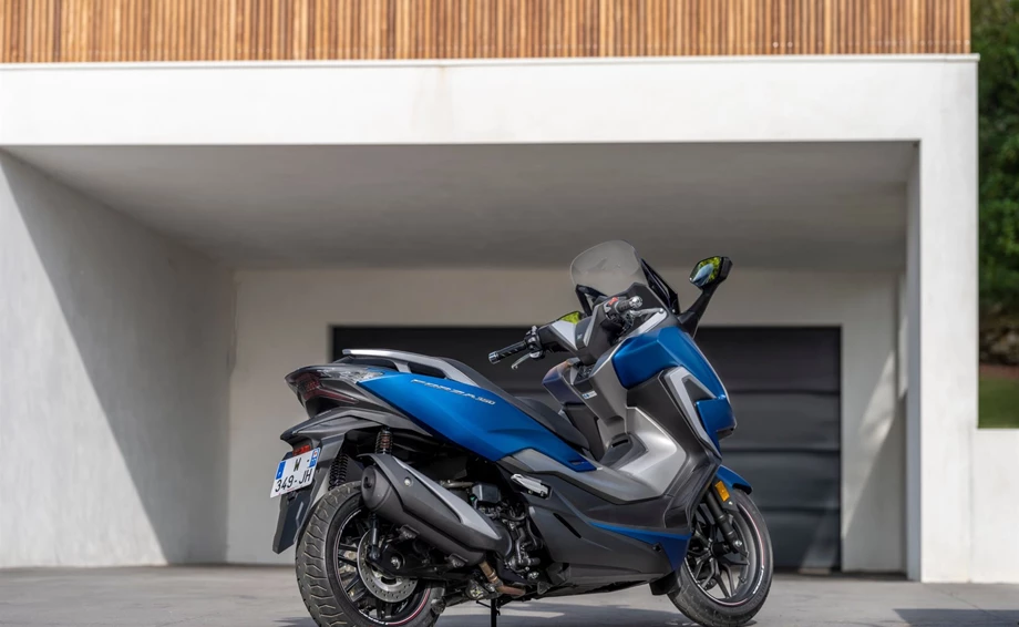 Honda Forza 350 Bild 12: Honda Forza 350