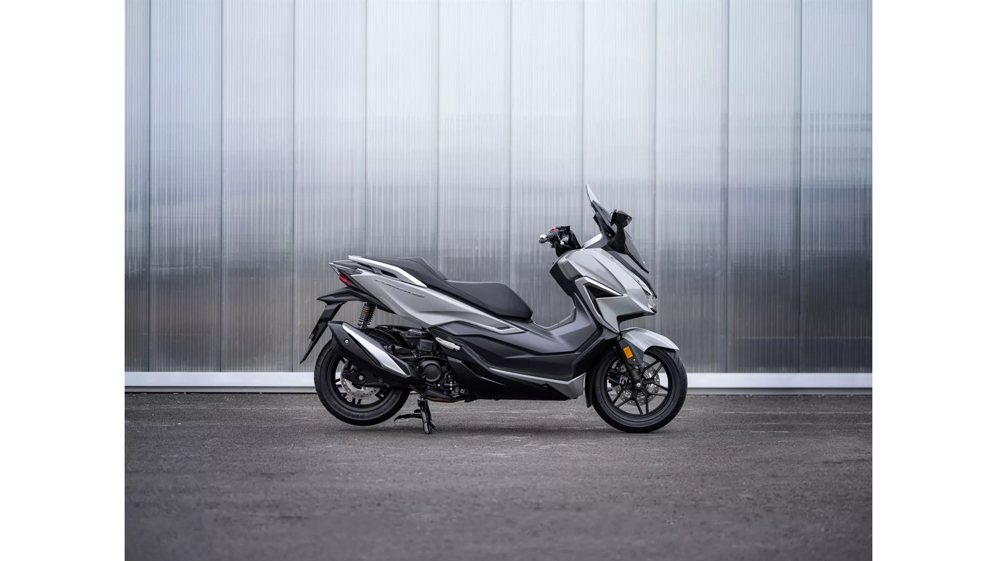 Honda Forza 350 - Image 20 Honda Forza 350 - Image 20