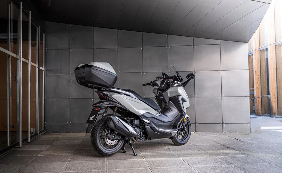 Honda Forza 350 Bild 25: Honda Forza 350