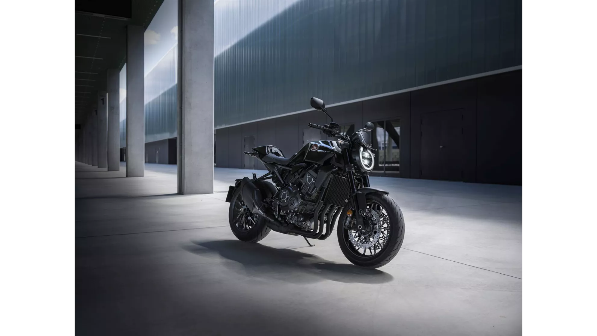 Honda CB1000R Black Edition - Image 5 Honda CB1000R Black Edition - Image 5