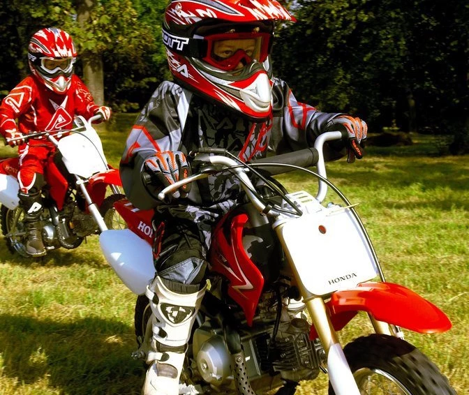 Honda CRF 50 F Bild 3: Honda CRF 50 F
