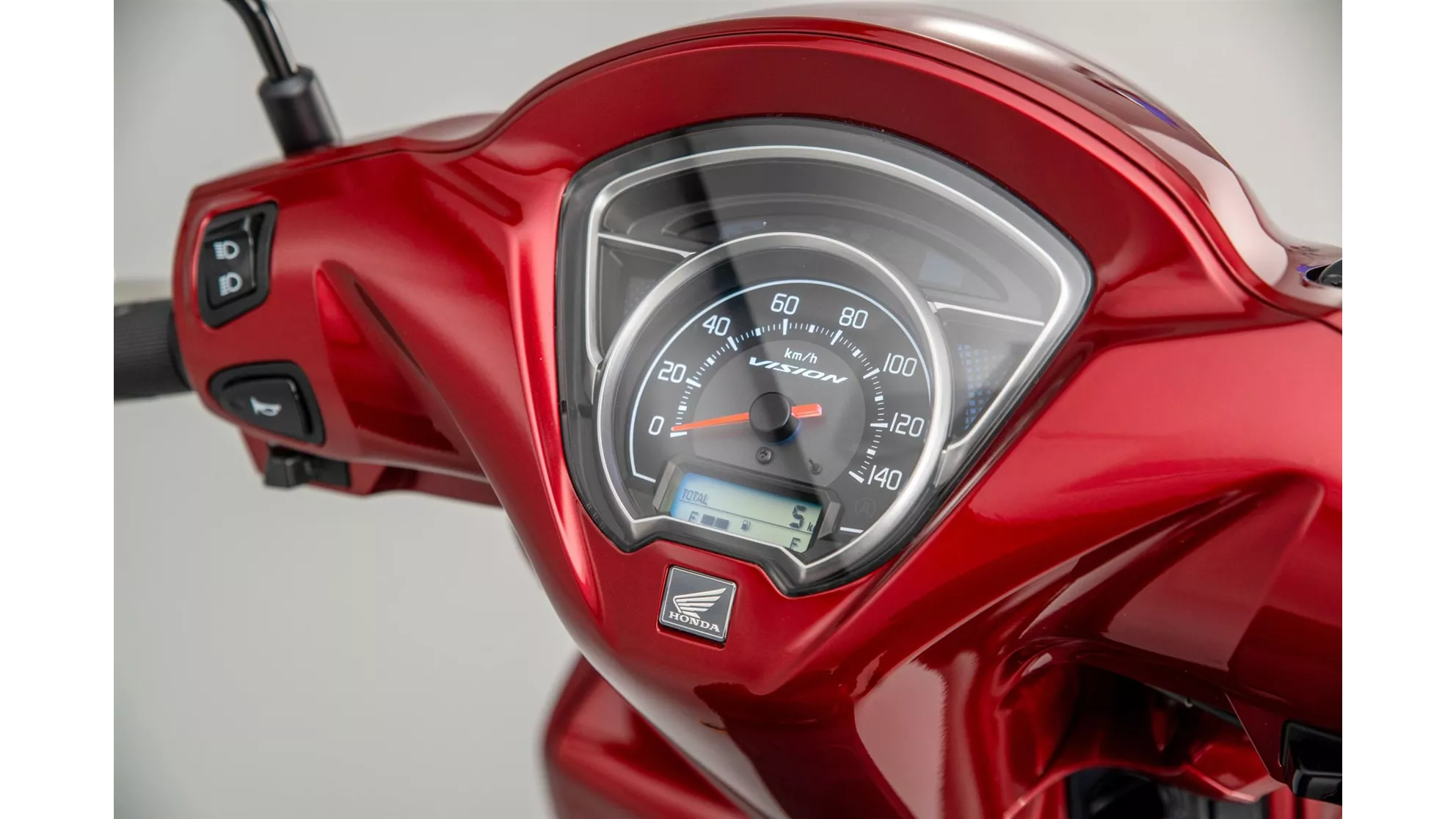 Honda NSC Vision 110 - Image 3 Honda NSC Vision 110 - Image 3