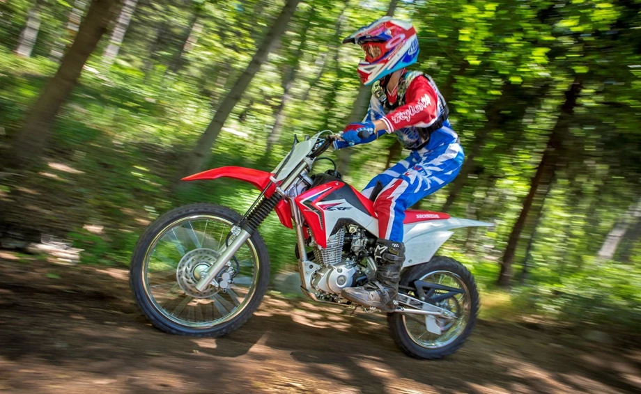 Honda CRF125F Bild 7: Honda CRF125F