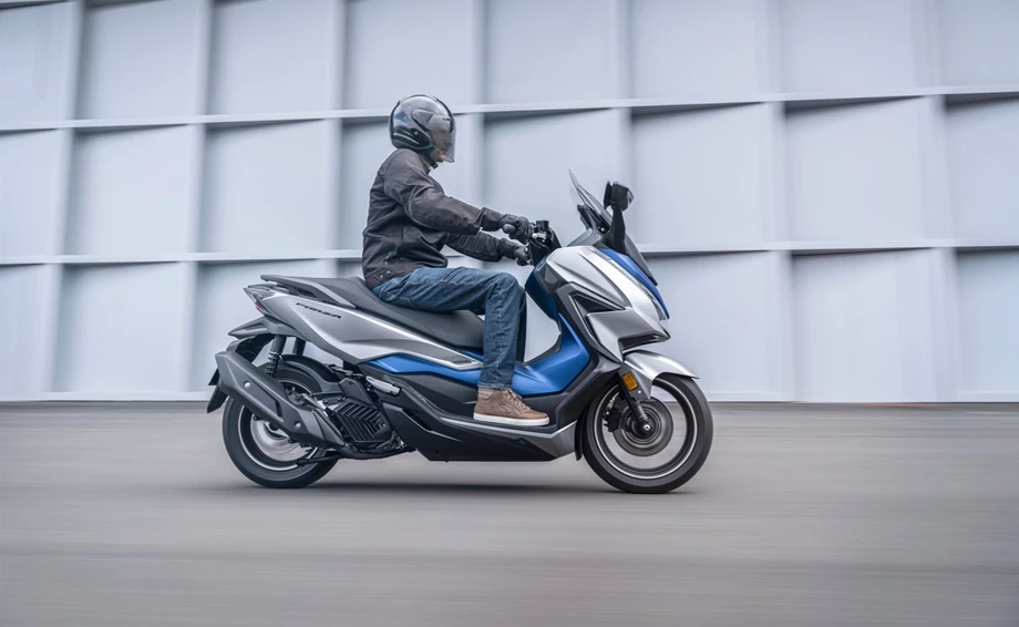 Honda Forza 125 Bild 3: Honda Forza 125