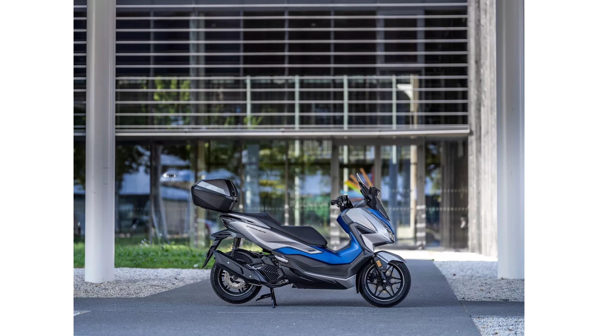 Honda Forza 125 - Image 8 Honda Forza 125 - Image 8