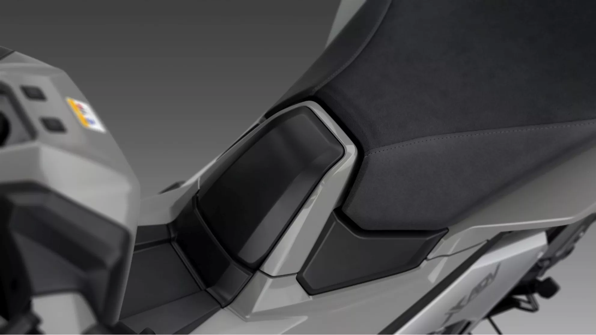Honda X-ADV - Image 12 Honda X-ADV - Image 12
