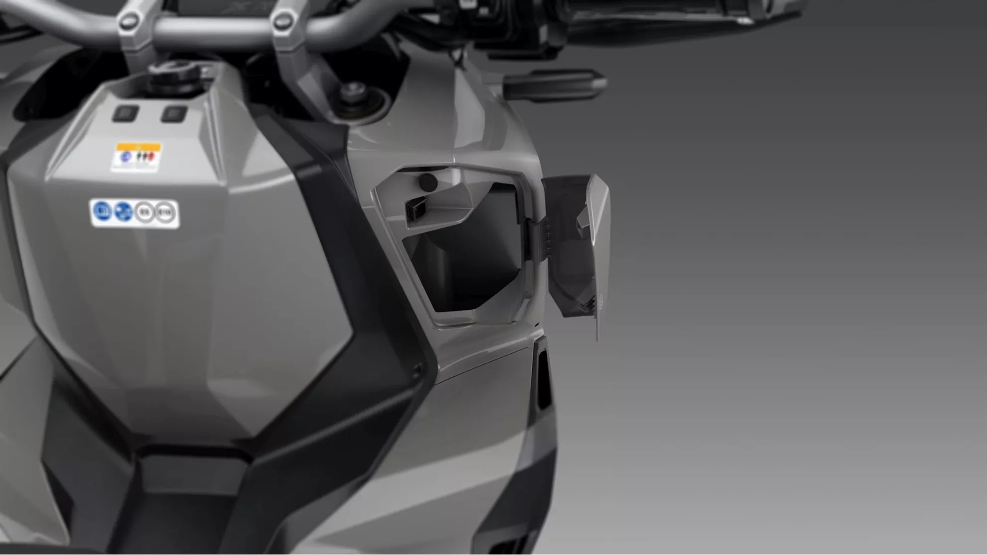Honda X-ADV - Image 13 Honda X-ADV - Image 13