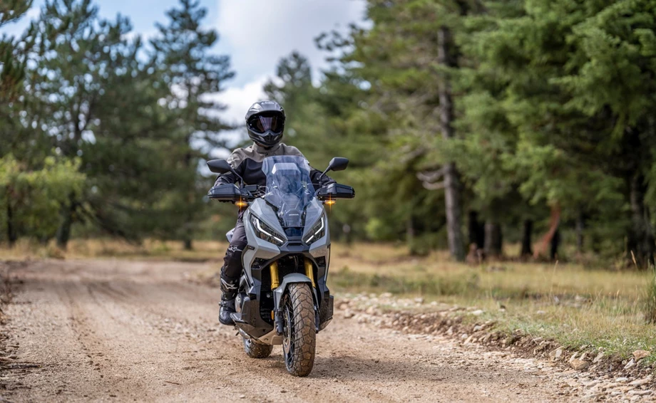 Honda X-ADV Bild 2: Honda X-ADV