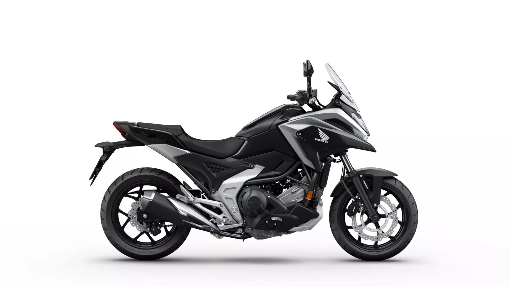 Honda NC750X DCT - Image 4 Honda NC750X DCT - Image 4
