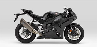 Honda CBR1000RR-R Fireblade 2021 vs Yamaha R1M 2023