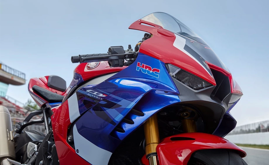 Honda CBR1000RR-R Fireblade SP Bild 14: Honda CBR1000RR-R Fireblade SP