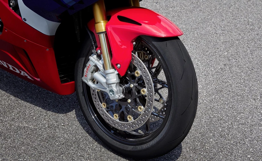 Honda CBR1000RR-R Fireblade SP Bild 24: Honda CBR1000RR-R Fireblade SP