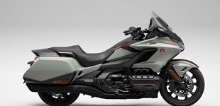 Can-Am Spyder RT Limited 2024 vs Honda GL 1800 Goldwing DCT 2021