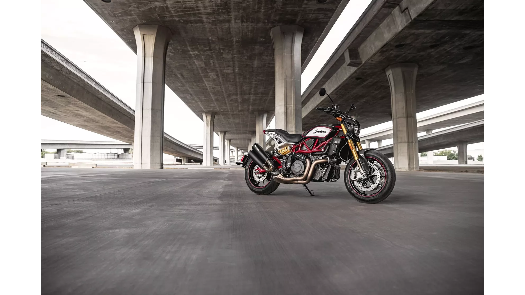 Indian FTR R Carbon - Image 1 Indian FTR R Carbon - Image 1